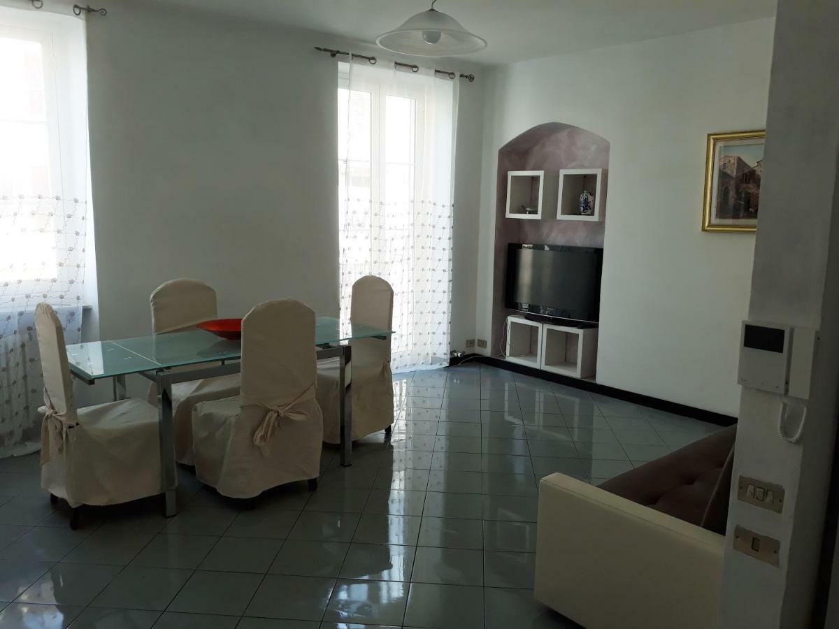 Appartamento Il Golfo Dei Poeti E 5 Terre A 2 Passi ลาสเปเซีย ภายนอก รูปภาพ