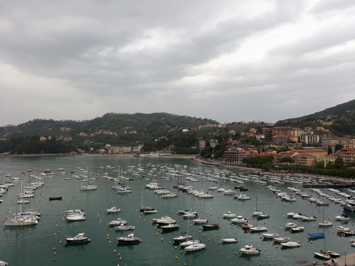Appartamento Il Golfo Dei Poeti E 5 Terre A 2 Passi ลาสเปเซีย ภายนอก รูปภาพ